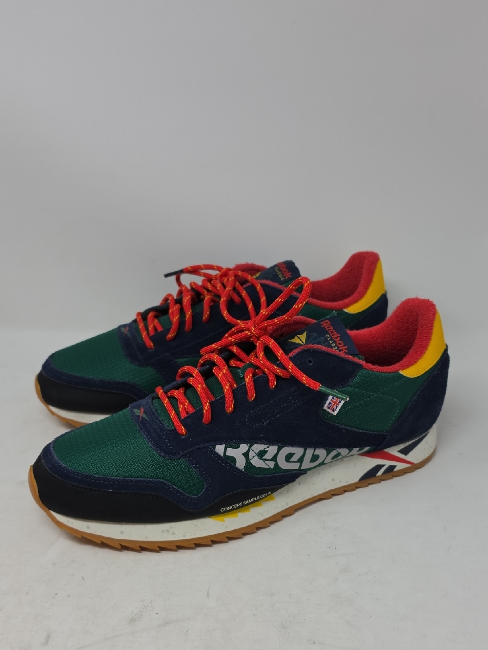 Reebok Multicolor Green Navy Retro Trainer with Red Laces Size 12 - Picture 1 of 7